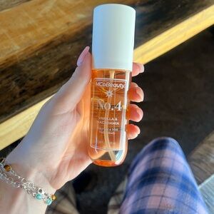 MCoBeauty No.4 Vanilla & Macadamia Fragrance Mist - Amber